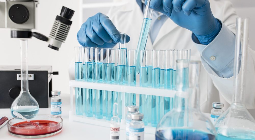 coronavirus-vaccine-composition-lab (1)